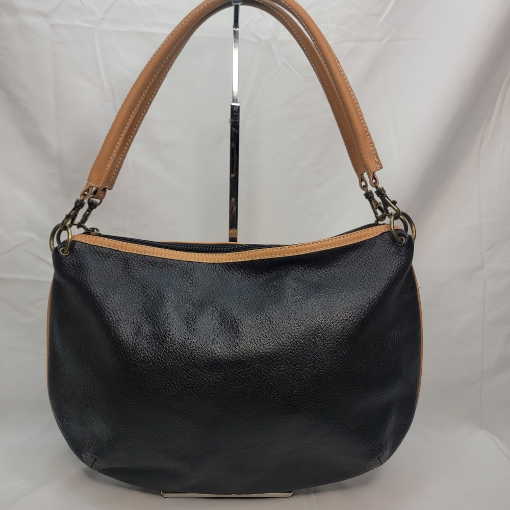 MAXX New‎ York Elegant Black and Tan Leather Shoulder Bag
